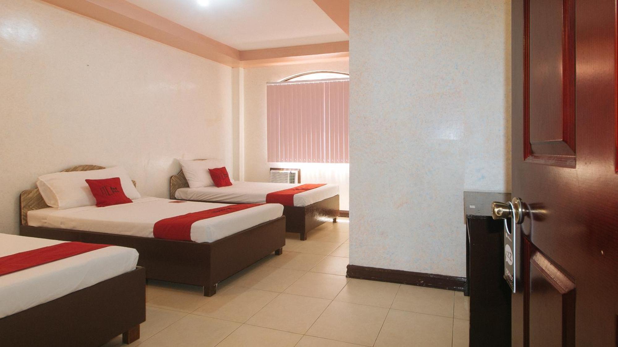 Reddoorz At Coco Grove Tourist Inn Panglao Extérieur photo