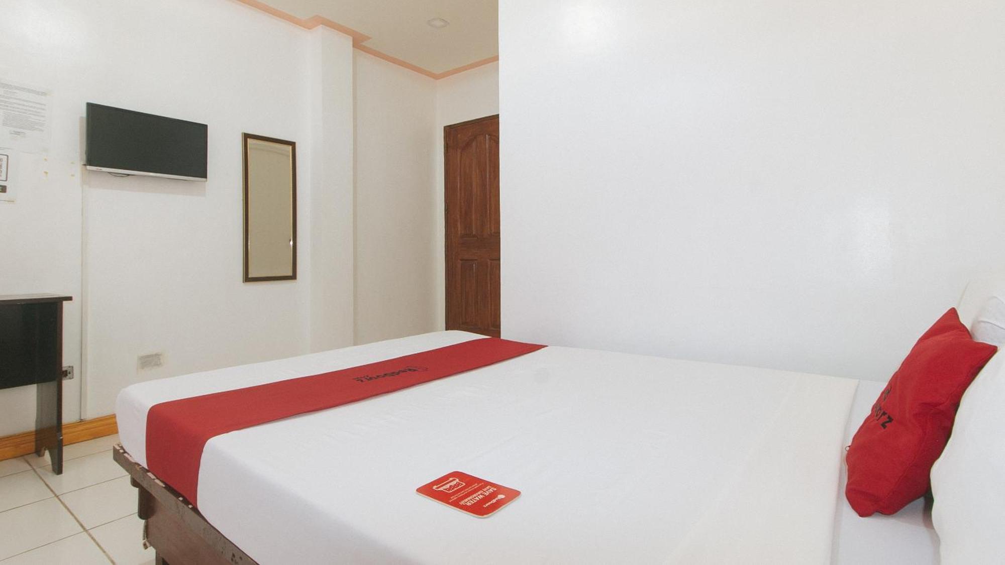 Reddoorz At Coco Grove Tourist Inn Panglao Extérieur photo