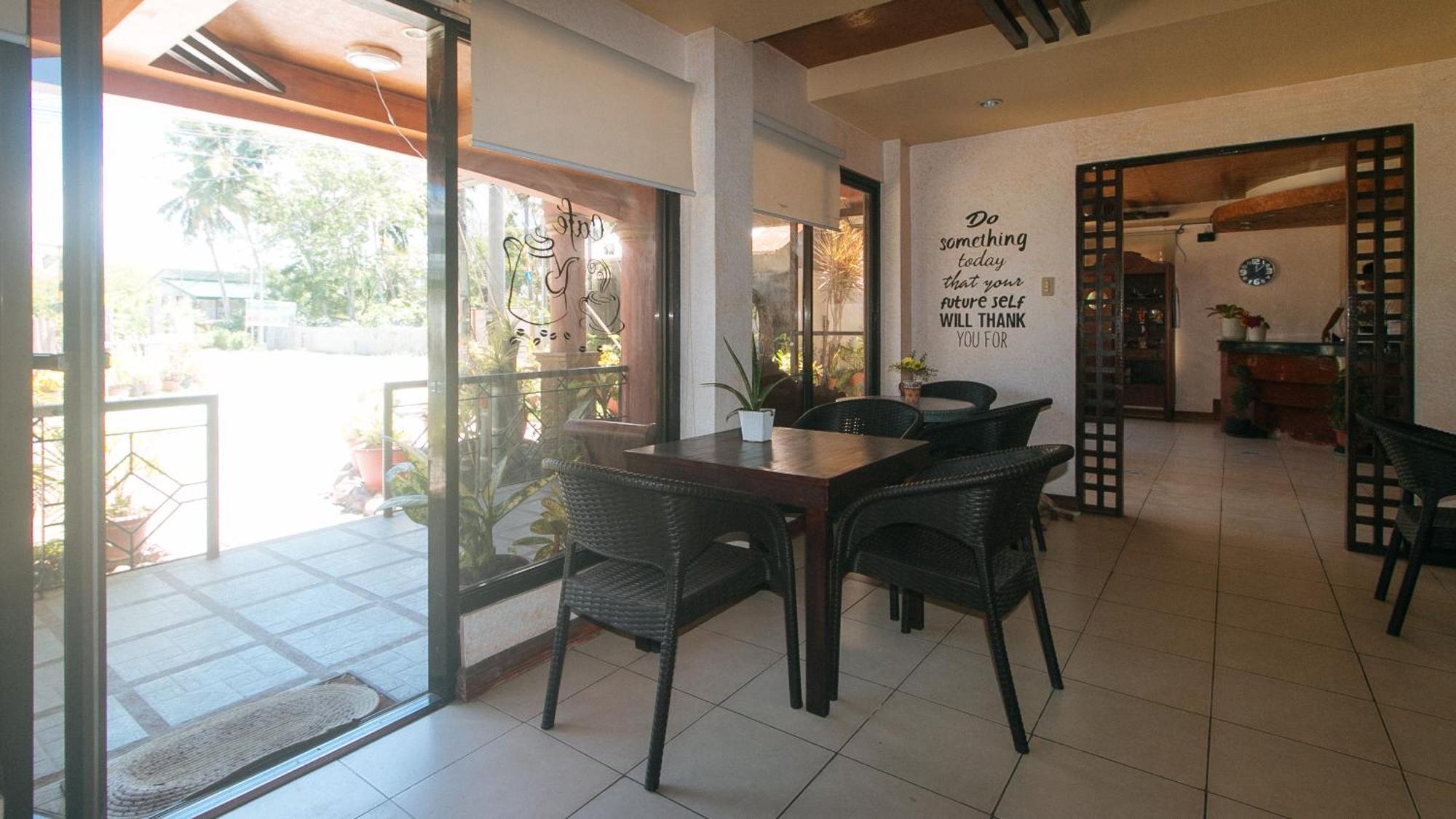 Reddoorz At Coco Grove Tourist Inn Panglao Extérieur photo